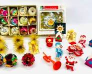 Vintage and Antique Glass Shiny Brite Style Christmas Ornaments Lot, Glass Ornaments, Glamour Start Tree Top And Figural Ornaments