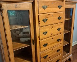 Ducks Unlimited Chest