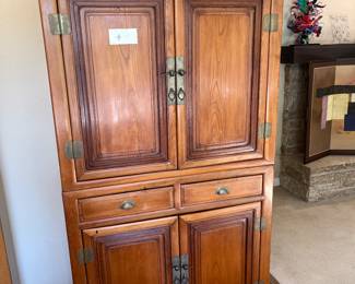 Another view of the beautiful tansu