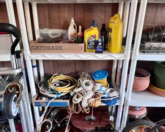 Miscellaneous garage items