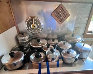 Nice Revere Set pots and pans.