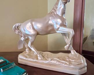 Vintage House of David Horse. No chips or cracks.
