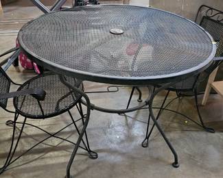 WROUGHT IRON TABLLE AND CHAIRS