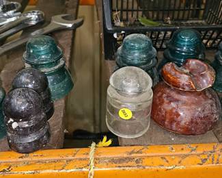 VINTAGE INSULATORS