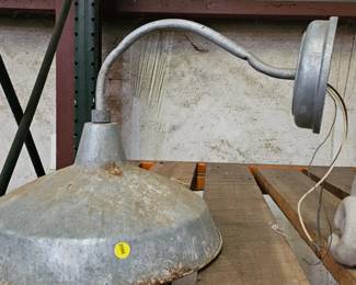 LIGHT FIXTURE