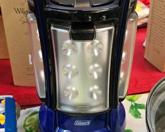 COLEMAN BATTERY OPERATED LIGHT