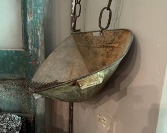 Unusual grain bin/feeder