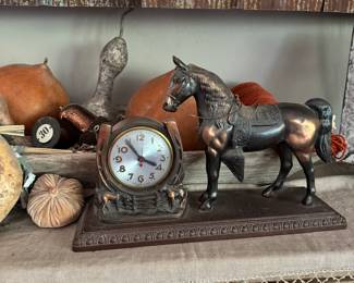Horse clock, electric