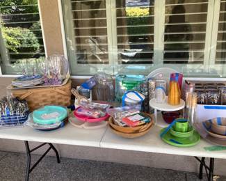 Plenty of outdoor pieces for entertaining