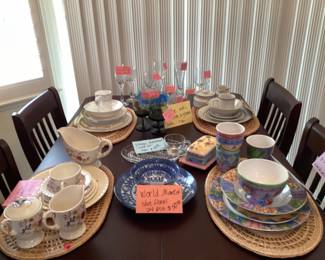 6 different place setting and multiple glass sets to choose from