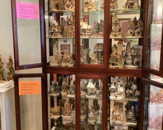 David Winter collection houses and castles w/ original box