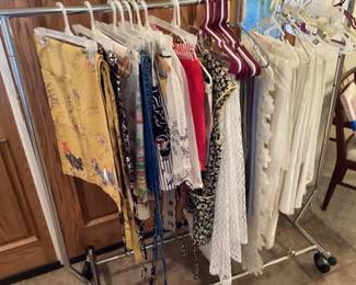 Aprons and tablecloths