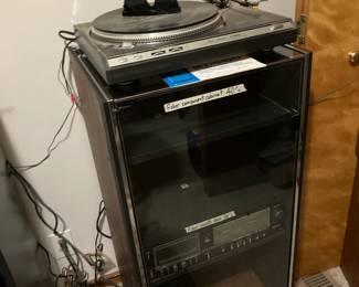 Fisher turntable, Fisher component cabinet