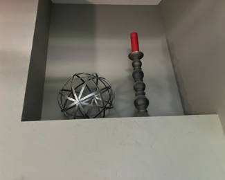 Large banded sphere, 3' candle stick