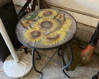 Garden table w sunflowers