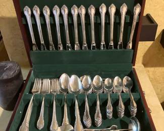 "Remembrance" 1847 rogers Bros. silverware service for 12