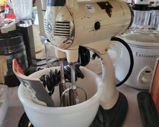Vintage Sunbeam Mix-Master (working)