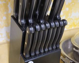 New knife block w/knives