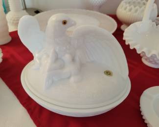 Westmoreland Eagle w/chicks