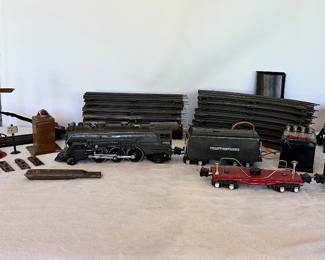 pre war Lionel train set