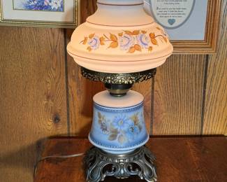 Floral hurricane lamp