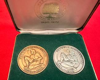 Commemorative medallion