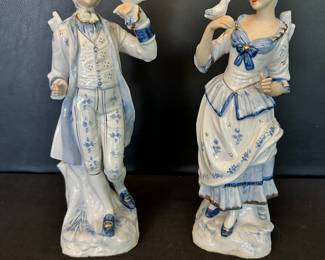 blue and white figurines
