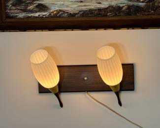 Double sconce