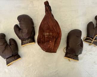 Sears Roebuck and Co JC Higgins boxing gloves