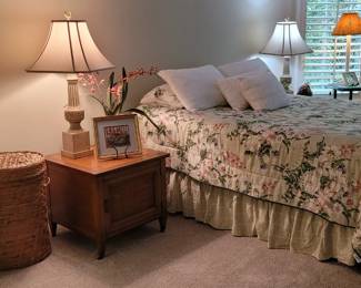 Master bedroom with Queen mattress and boxspring