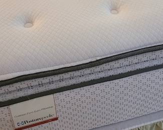 Queen size Sealy Posturepedic mattress & boxspring on metal frame