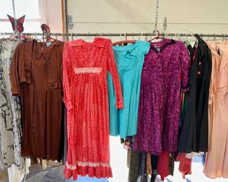 Vintage clothing - SO MANY DRESSES!