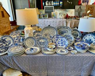 Large collection of blue & white china and souvenir plates