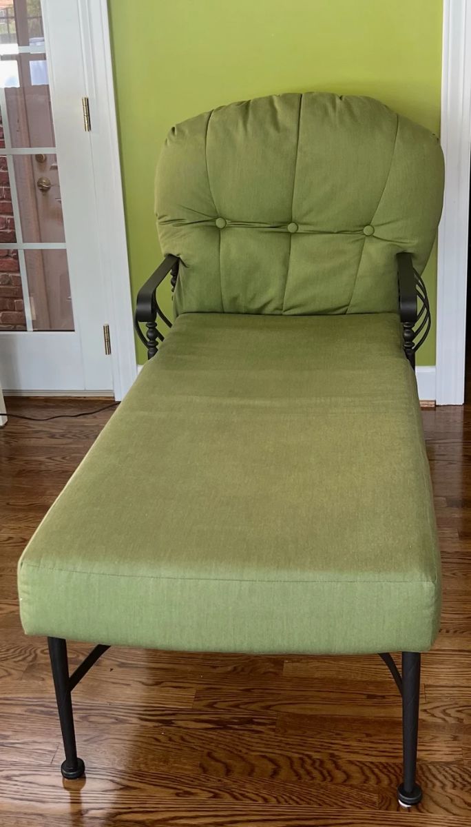 Woodard Chaise Lounge