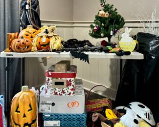 Halloween Decor