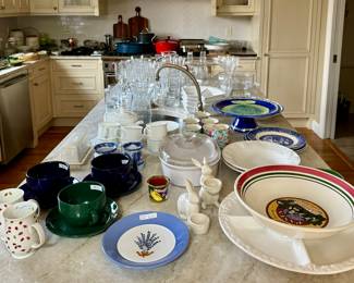 Assorted Kitchen Items