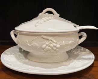 Soup Tureen & Underplate