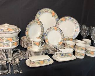 Mikasa Intaglio Garden Harvest Dining