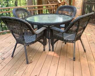 5 Piece Black Wicker Patio