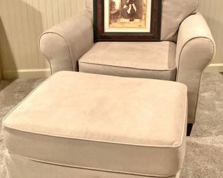 Ashley Furniture Chair Ottoman 