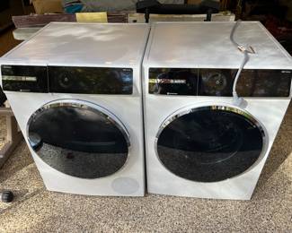 Brand New Bosch Washer and Dryer Series 500