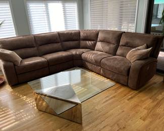 9.5' x 9.5' Electric Recliners