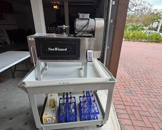 SnoWizard Professional Snowball  Machine-New Orleans Style