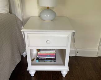 nightstand, side table, table lamp