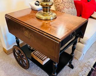Tea cart