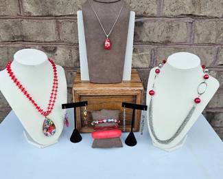 Radiant In Red Jewelry Lot  Glass Necklace  Bracelets  Earrings