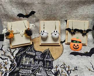 Vintage Metal White Ghost Earrings Bat  Pumpkin Earrings  Pumpkin Pin