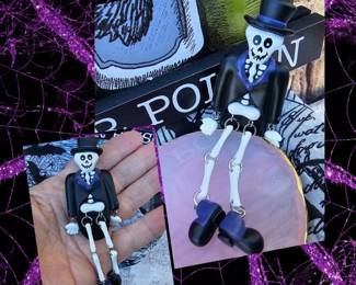 SUPER RARE Vintage Svengoolie Articulated Skeleton In Tuxedo Pin Hallmark  See Video