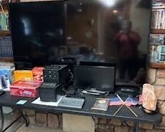 This tv is on a 6' table.