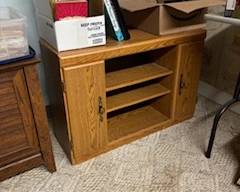 Several small, handy tables